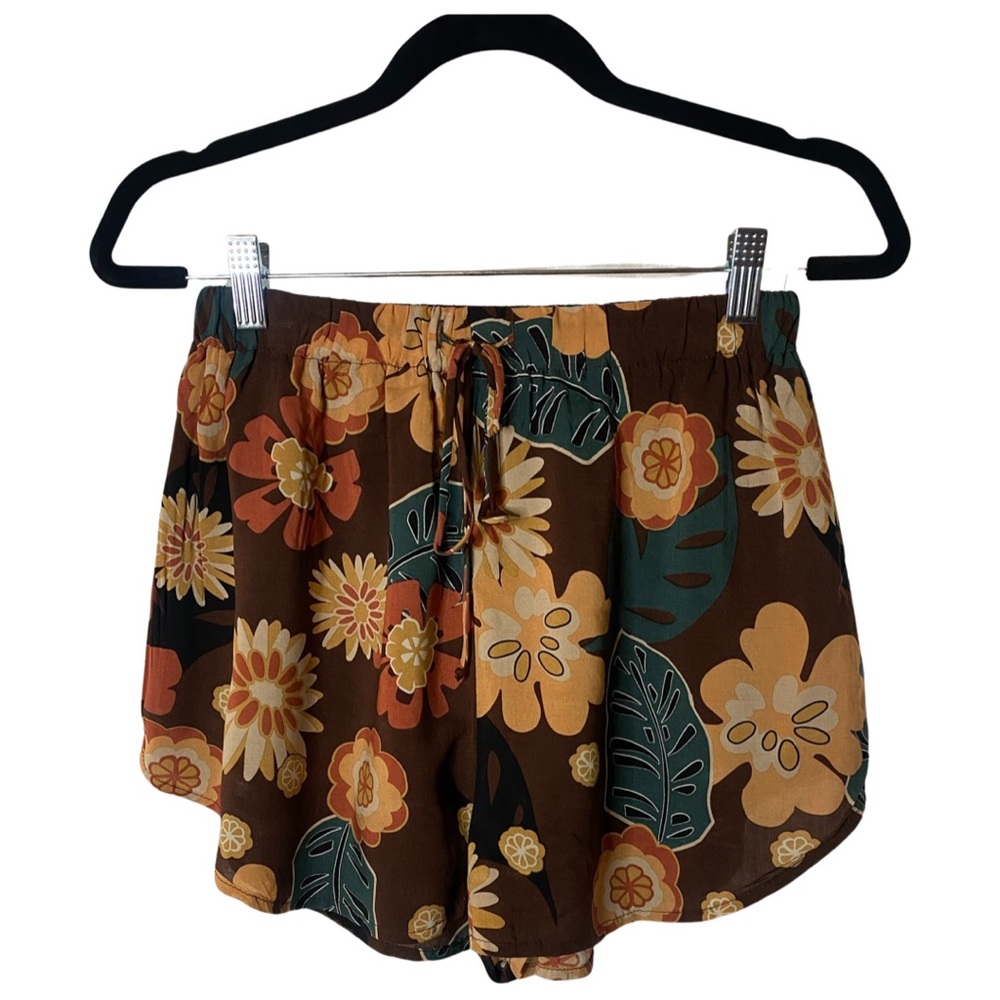 Olivaceous Floral Shorts